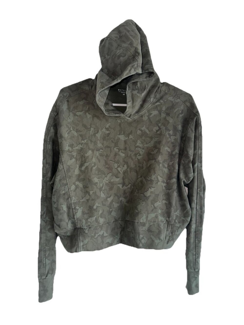 Athleta Printed Farallon Camo Olive Sweatshirt Sz XS Cropped Hooded Athleisure